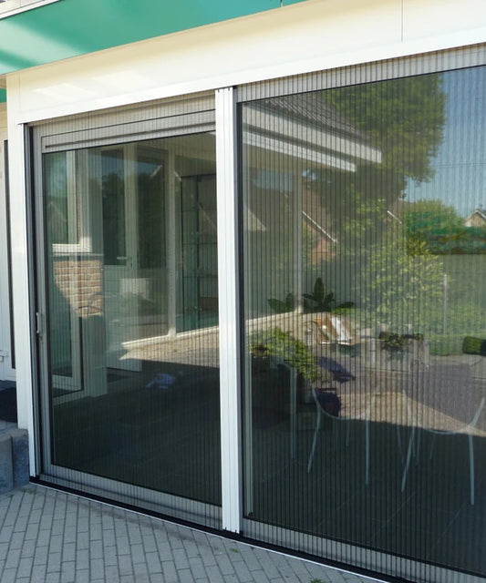 Op zoek naar op maat gemaakte horren in Gooise Meren? Ontdek de veelzijdige Sunflect® horren van Het Binnenaanzicht!